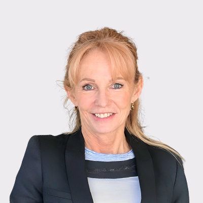 Dr Julia Conway